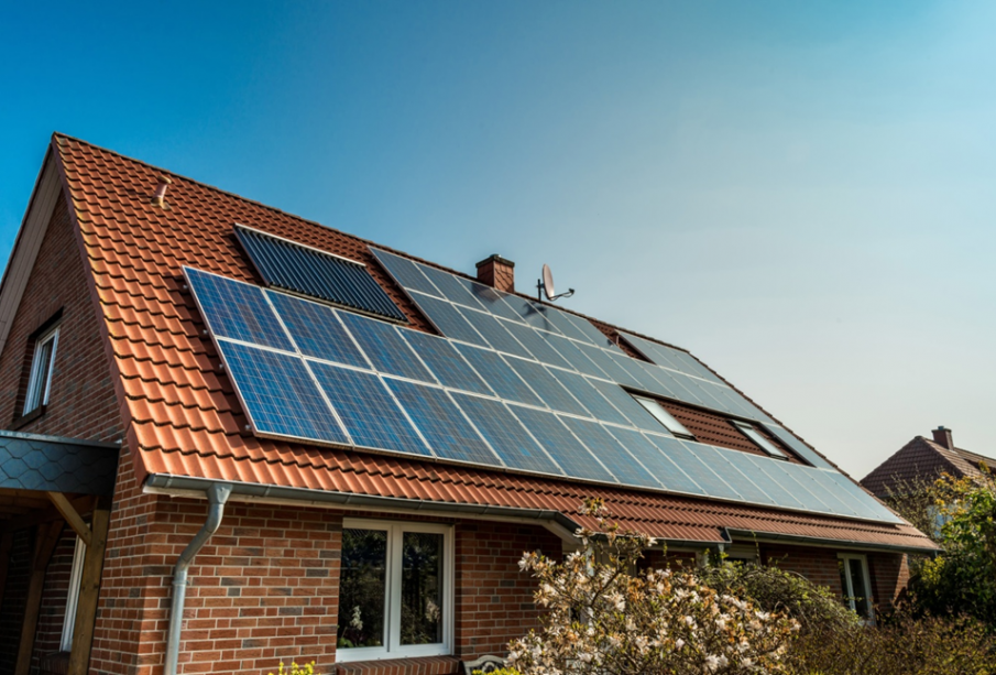 Which Is Better: Solar Roof vs Solar Panels?